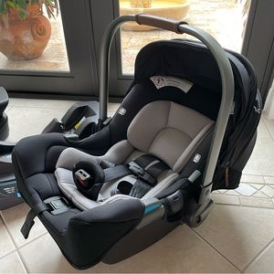 Nuna Pipa RX Infant Car Seat in Caviar/Black